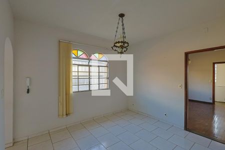 Casa para alugar com 3 quartos, 150m² em Santa Efigênia, Belo Horizonte