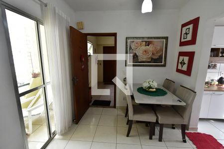 Sala de apartamento à venda com 3 quartos, 70m² em Fazenda Santa Cândida, Campinas