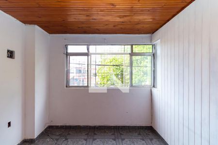 Quarto 1 de casa para alugar com 2 quartos, 75m² em Jardim Iva, São Paulo