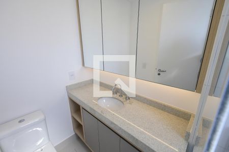 Banheiro de apartamento para alugar com 1 quarto, 41m² em Vila Itapura, Campinas