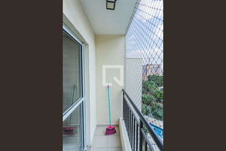 Varanda da sala de apartamento para alugar com 3 quartos, 69m² em Vila dos Remedios, São Paulo