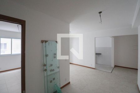 Sala de apartamento para alugar com 3 quartos, 76m² em Mutondo, São Gonçalo