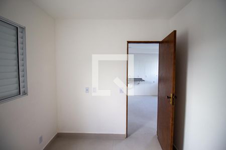 Quarto 1 de apartamento para alugar com 2 quartos, 39m² em Vila Taquari, São Paulo