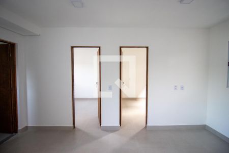 Sala de apartamento para alugar com 2 quartos, 39m² em Vila Taquari, São Paulo