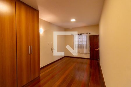 Suíte de casa para alugar com 3 quartos, 281m² em Nova Suíça, Belo Horizonte