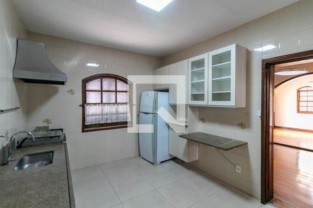 Casa para alugar com 3 quartos, 281m² em Nova Suíça, Belo Horizonte
