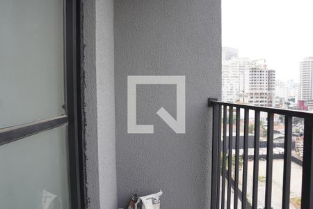 Varanda de apartamento à venda com 1 quarto, 27m² em Pinheiros, São Paulo