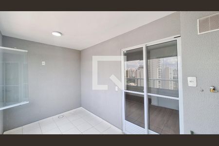 Apartamento para alugar com 36m², 1 quarto e sem vaga Apartamento para alugar com 36m², 1 quarto e sem vagaVaranda