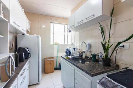 Cozinha  de apartamento à venda com 2 quartos, 49m² em Vila Yolanda, Osasco