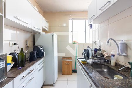 Cozinha  de apartamento à venda com 2 quartos, 49m² em Vila Yolanda, Osasco