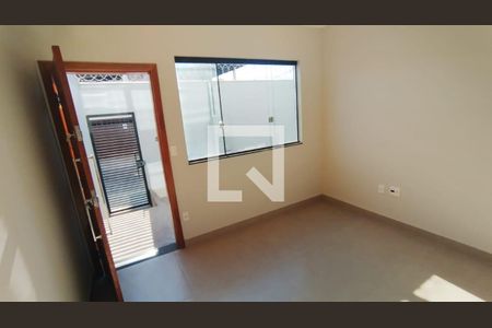 Casa à venda com 2 quartos, 120m² em Ipiranga, Belo Horizonte