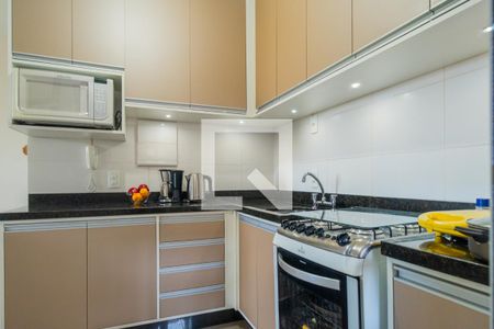 Cozinha e Área de Serviço de apartamento à venda com 3 quartos, 69m² em Teresópolis, Porto Alegre