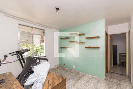 Sala de apartamento à venda com 2 quartos, 47m² em Olaria, Rio de Janeiro