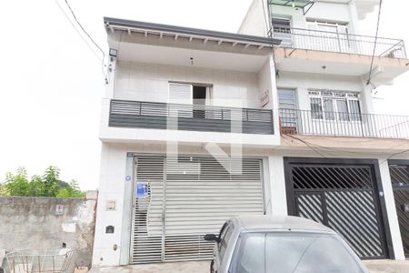 Casa à venda com 117m², 4 quartos e 2 vagas Casa à venda com 117m², 4 quartos e 2 vagasFachada