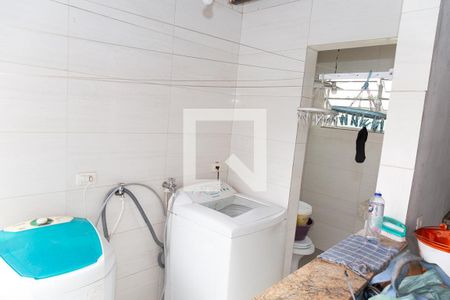 Casa à venda com 117m², 4 quartos e 2 vagas Casa à venda com 117m², 4 quartos e 2 vagasQuintal