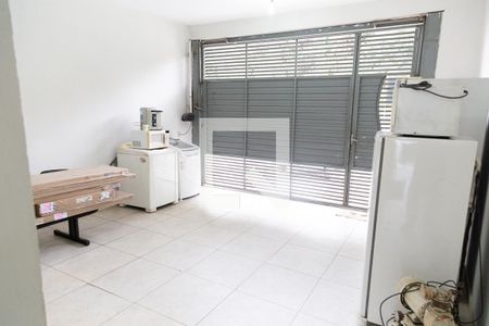 Casa à venda com 117m², 4 quartos e 2 vagas Casa à venda com 117m², 4 quartos e 2 vagasGaragem