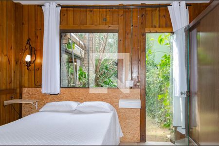 Suíte - Dormitório de casa para alugar com 1 quarto, 48m² em Campeche, Florianópolis