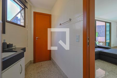 Banheiro de apartamento à venda com 4 quartos, 221m² em Silveira, Belo Horizonte