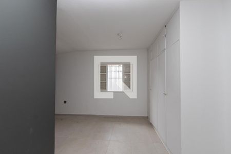 Suíte de casa à venda com 3 quartos, 192m² em Vila Cordeiro, São Paulo