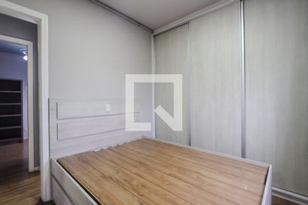 Quarto 1 de apartamento para alugar com 2 quartos, 53m² em Farrapos, Porto Alegre