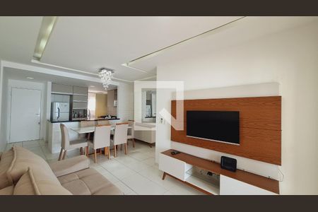 Sala de apartamento para alugar com 2 quartos, 67m² em Mirim, Praia Grande