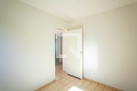 Quarto 1 de apartamento para alugar com 3 quartos, 74m² em Santa Mônica, Uberlândia