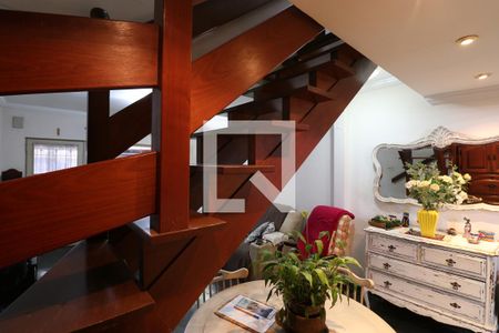 Detalhe Sala de casa para alugar com 2 quartos, 232m² em Vila Romana, São Paulo