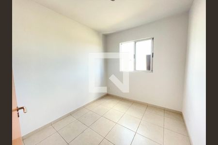 Quarto de apartamento à venda com 2 quartos, 52m² em Morro do Confisco, Contagem