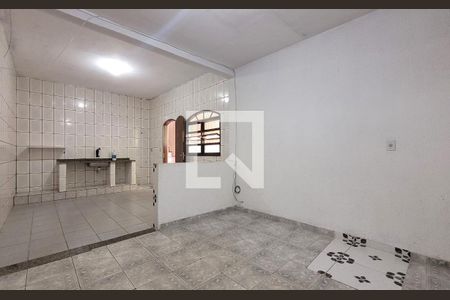 Sala de casa para alugar com 2 quartos, 80m² em Jardim Las Vegas, Santo André