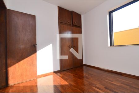 Quarto1 de casa para alugar com 4 quartos, 143m² em São Pedro, Belo Horizonte