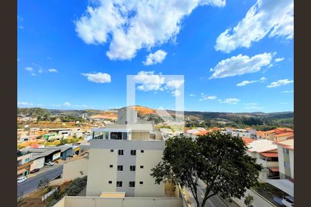 Vista de apartamento à venda com 2 quartos, 104m² em Morro do Confisco, Contagem