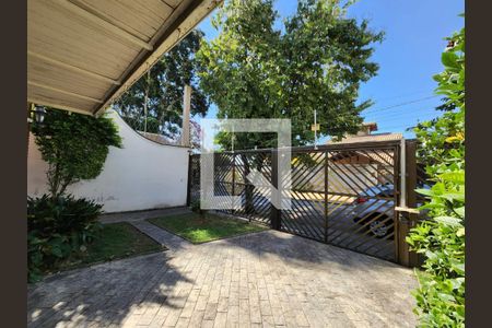 Casa à venda com 4 quartos, 300m² em Jardim Leonor, São Paulo