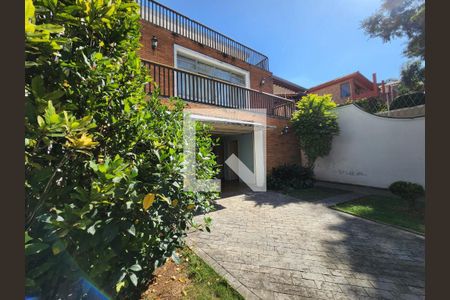 Casa à venda com 4 quartos, 294m² em Jardim Leonor, São Paulo