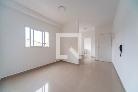 Sala de apartamento à venda com 2 quartos, 48m² em Vila Eldizia, Santo André