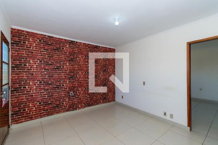 Sala de casa para alugar com 2 quartos, 80m² em Parque Sao Rafael, São Paulo