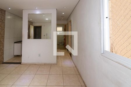 Sala de apartamento para alugar com 2 quartos, 45m² em Jardim Arco-iris, Cotia