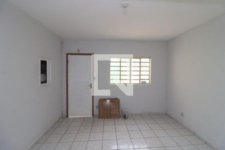 Sala de TV de casa para alugar com 2 quartos, 70m² em Chácara Santo Antônio (zona Leste), São Paulo
