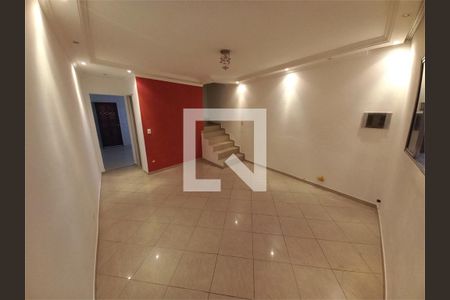 Casa à venda com 2 quartos, 115m² em Parque Pinheiros, Taboão da Serra