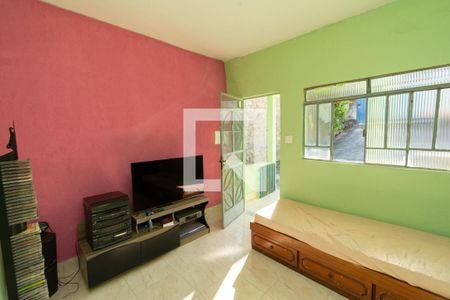 Sala de TV de casa para alugar com 2 quartos, 120m² em Novo Riacho, Contagem