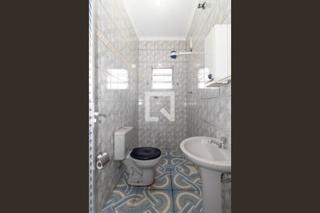 Banheiro de casa para alugar com 1 quarto, 40m² em Parque Regina, São Paulo