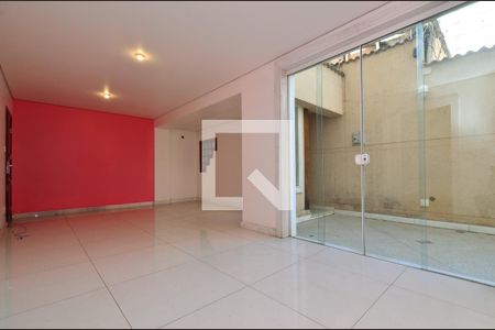 Sala 2 ambientes de apartamento à venda com 3 quartos, 160m² em Santa Efigênia, Belo Horizonte