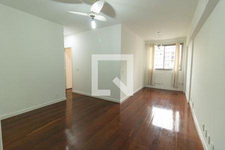 Sala de apartamento para alugar com 2 quartos, 58m² em Tijuca, Rio de Janeiro