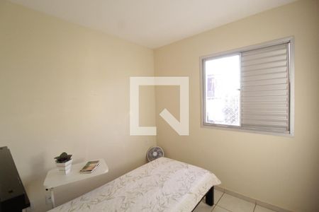 Quarto 1 de apartamento para alugar com 2 quartos, 45m² em Jaraguá, Uberlândia