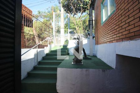 Vista da Sala de casa à venda com 3 quartos, 200m² em Vila João Pessoa, Porto Alegre