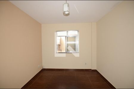 Sala de apartamento para alugar com 2 quartos, 60m² em Marechal Hermes, Rio de Janeiro