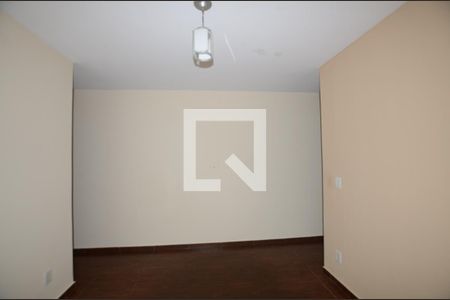 Sala de apartamento para alugar com 2 quartos, 60m² em Marechal Hermes, Rio de Janeiro