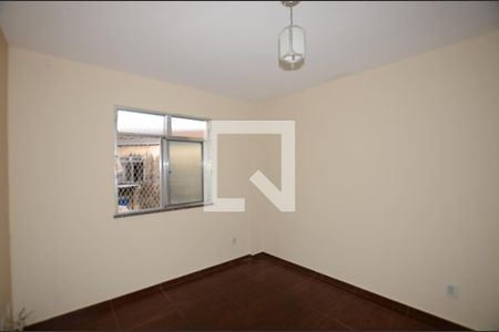 Sala de apartamento para alugar com 2 quartos, 60m² em Marechal Hermes, Rio de Janeiro