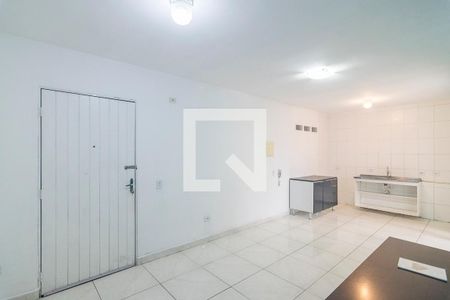 Sala de apartamento para alugar com 2 quartos, 42m² em Jardim Ipanema, Santo André