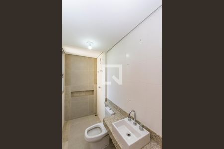 Apartamento à venda com 68m², 2 quartos e 2 vagas Apartamento à venda com 68m², 2 quartos e 2 vagasBanheiro da Suíte