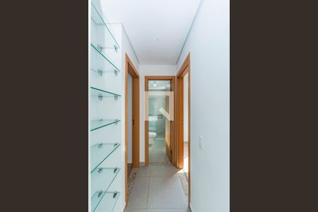 Apartamento à venda com 68m², 2 quartos e 2 vagas Apartamento à venda com 68m², 2 quartos e 2 vagasCorredor